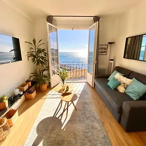  Apartment Amazing Renovated Flat Sea Front Old Town